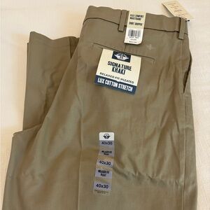 Dockers pleated relaxed dress chinos new with tags 40x30